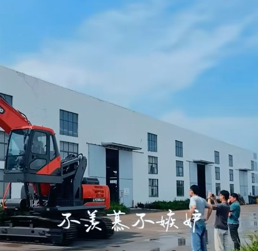 路友重工20吨级升降式抓钢机